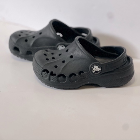 Crocs Toddler Baya Black size 6 (C8 in Crocs language) - Picture 1 of 4